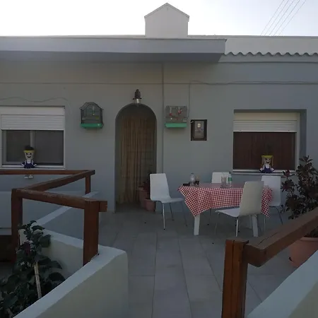 Katerina'S Apartments Kini Exterior foto